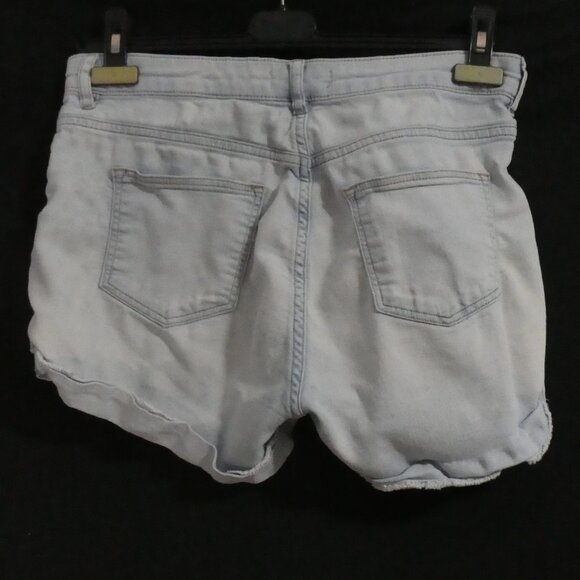 Unbranded | 14.5 inch waist measured | Faded Blue Denim Jean Shorts - Picture 2 of 16